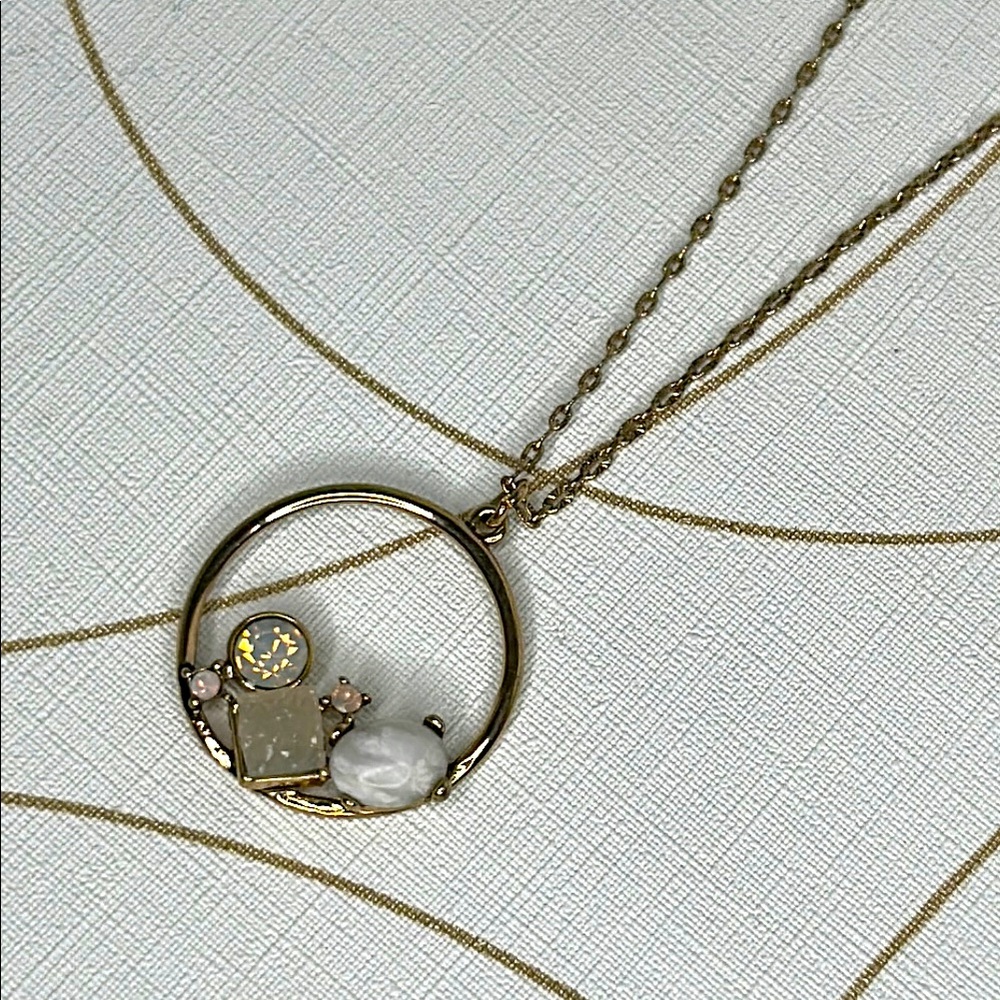 Loft Elegant Gold Pendant Long Necklace